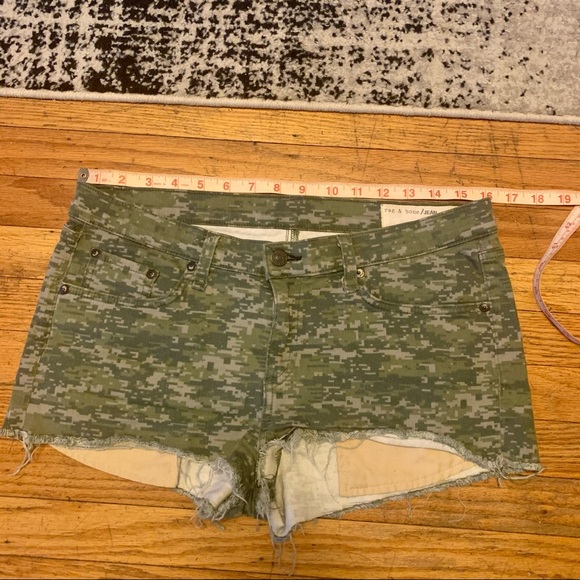 Camo Short Shorts from Rag & Bone, Sz 29 - Picture 12 of 14
